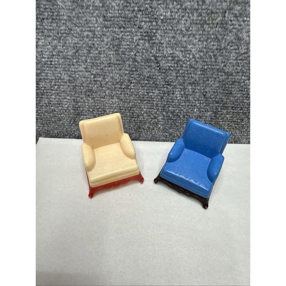 Vintage Renwal dollhouse living room furniture lot x2‎ arm chairs